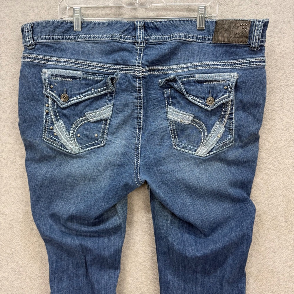 Ariya Jeans‎ Bootcut Women 22 Short Blue Embellished Contrast Stitch Denim Pants
